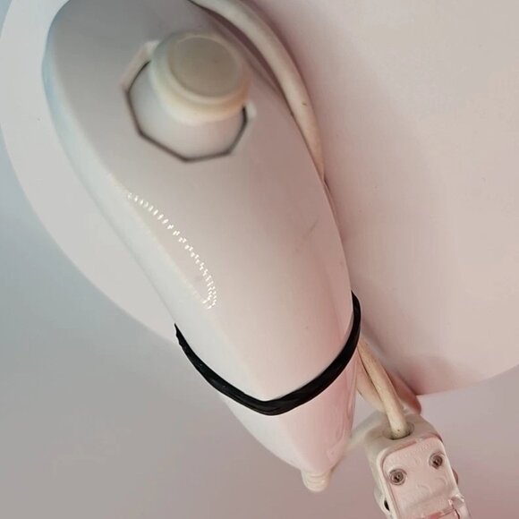 Nintendo Wii RVL-001 Console Gamecube W/ 5 Games Cables, Sensor, Controller Etc. - Picture 9 of 16